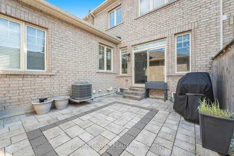 19848 Leslie Street, ON L9N 0R9