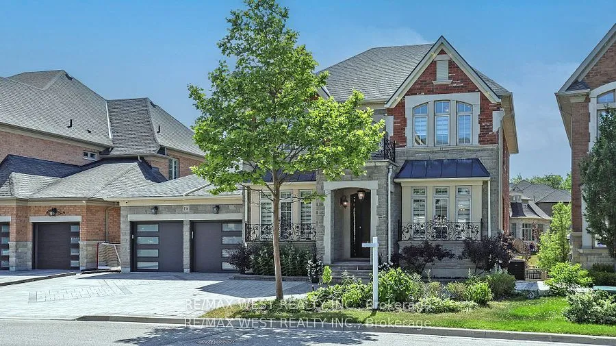 136 Hailsham Court, ON L4H 3P1