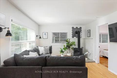 10 Cottage Grove, ON L4P 3E9