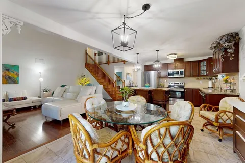 396 Curley Street, ON L4P 3C8