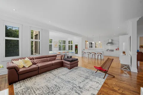 32 Donna Mae Crescent, ON L4J 1Z8