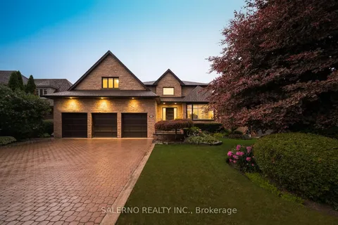 32 Donna Mae Crescent, ON L4J 1Z8