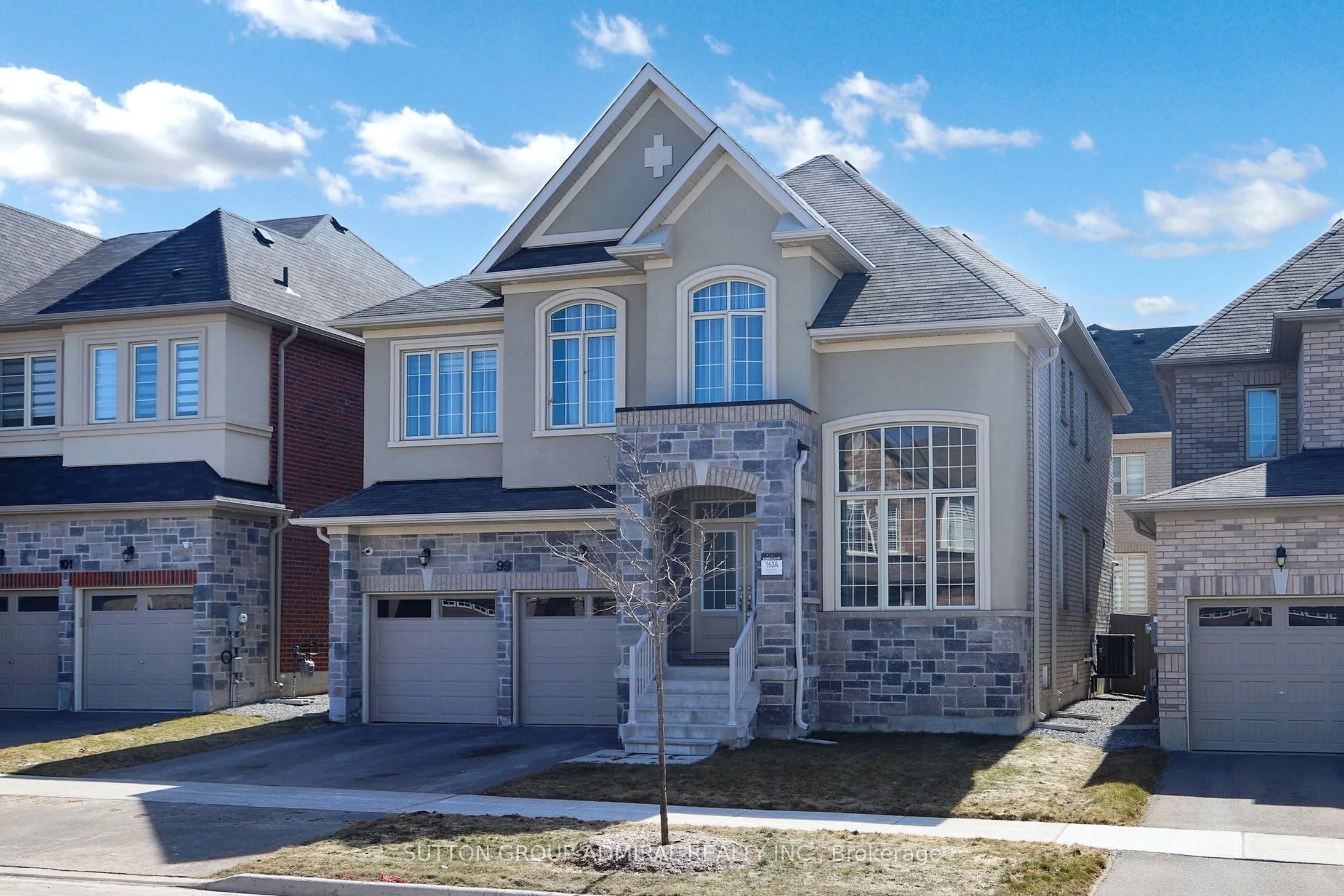 99 Kingknoll Crescent, ON L6Y 3E7