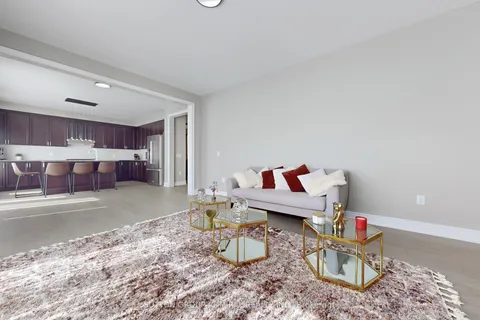 99 Kingknoll Crescent, ON L6Y 3E7