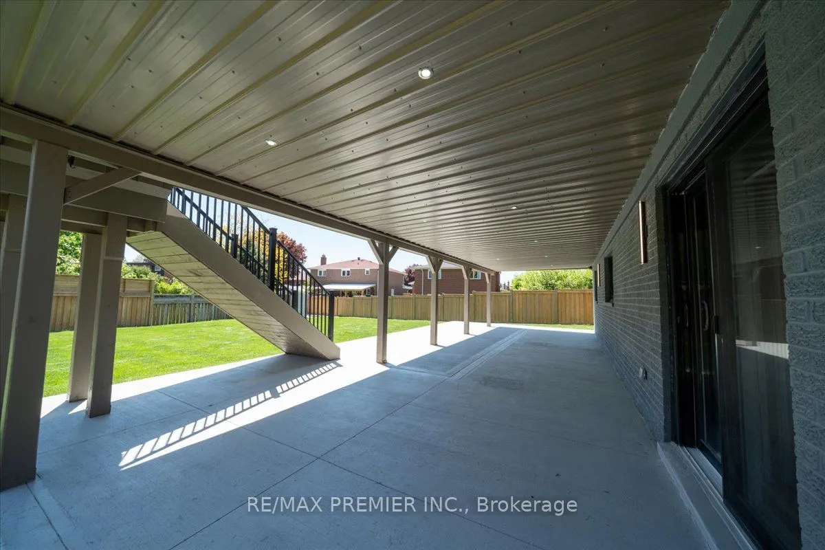 157 Jeanne Drive, ON L4L 1X8