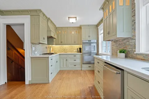 6921 4th Line, ON L0G 1W0