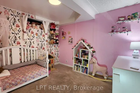 2049 Northern Avenue, ON L9S 1Z4