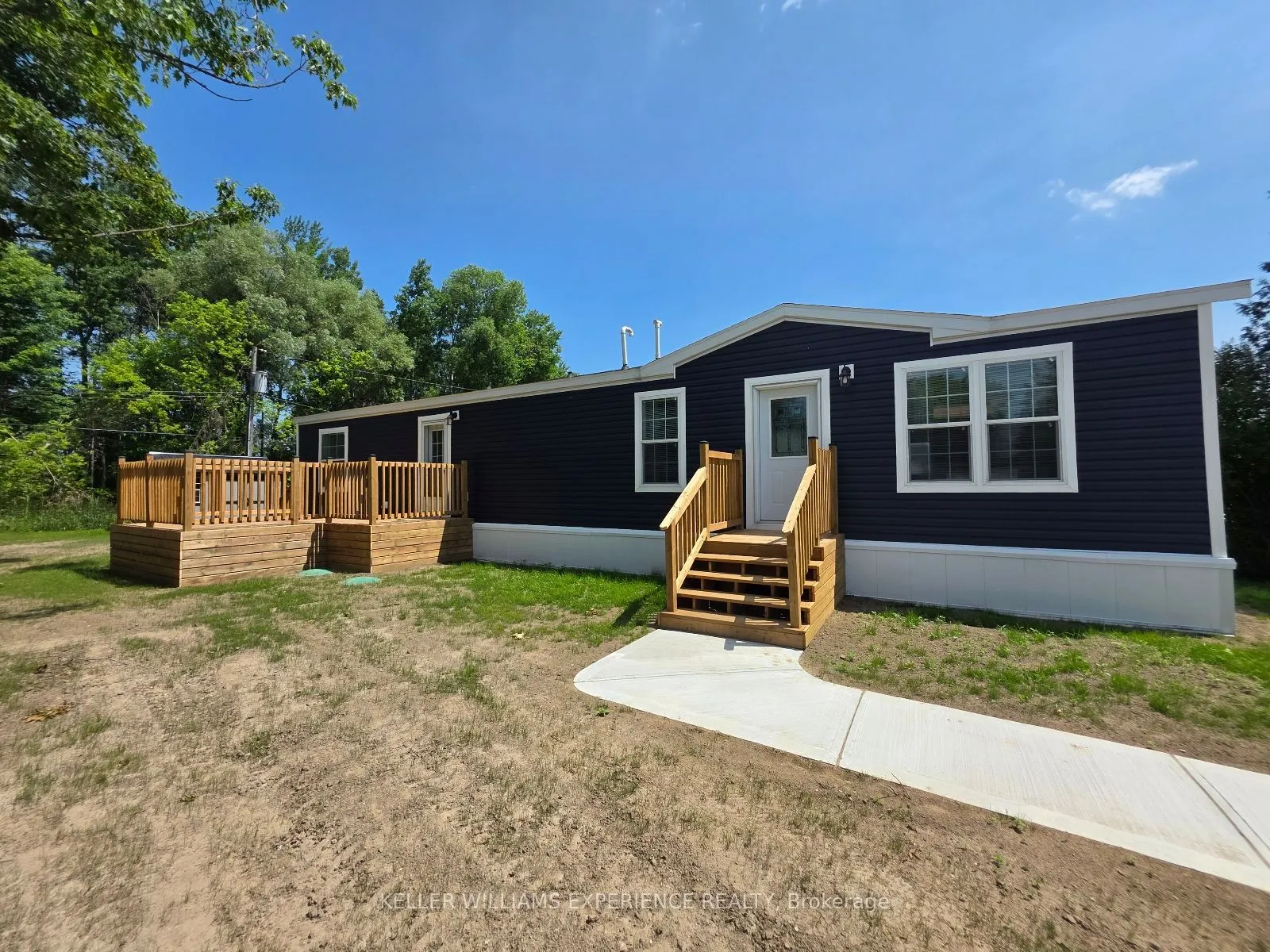 40 Shamrock Crescent, ON L3W 0A5