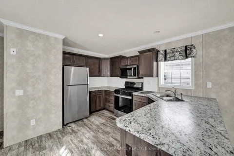 40 Shamrock Crescent, ON L3W 0A5