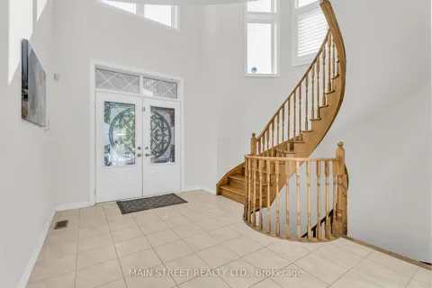 6 Leaden Hall Drive, ON L0G 1R0