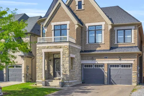 6 Leaden Hall Drive, ON L0G 1R0