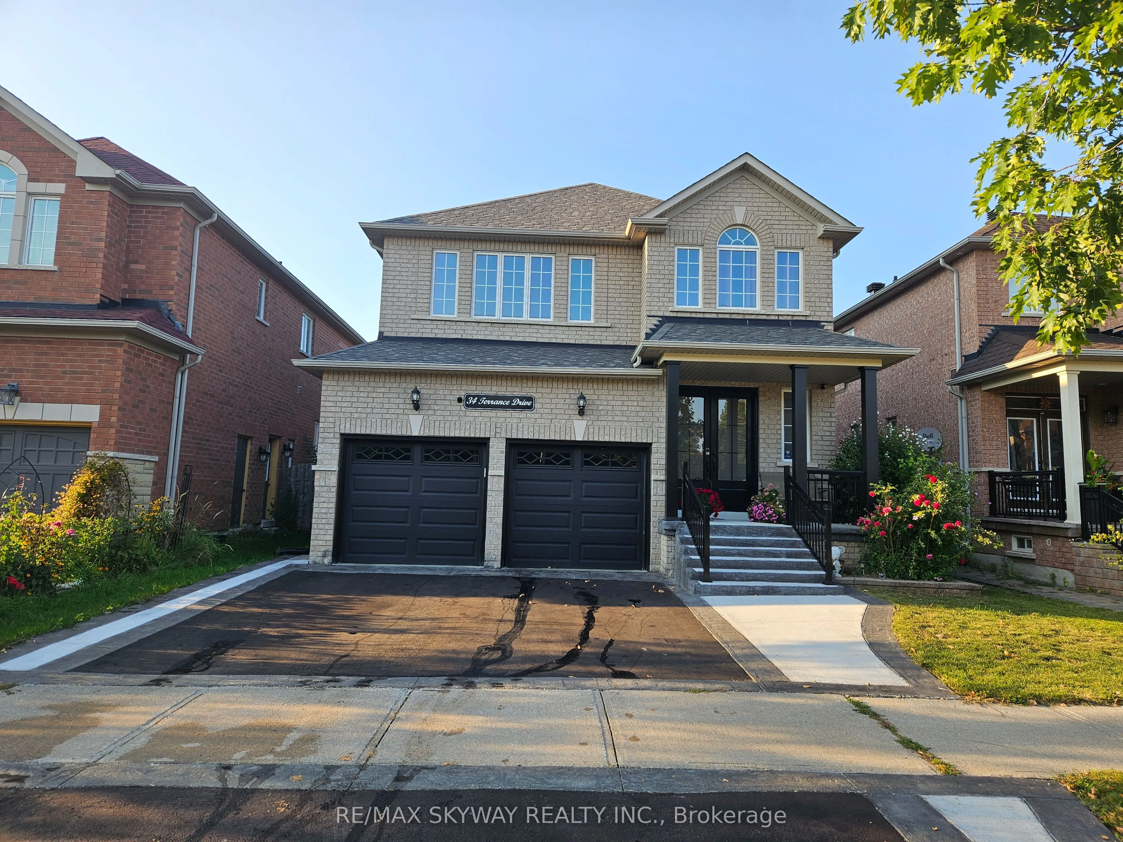 34 Terrance Drive, ON L6B 0M2