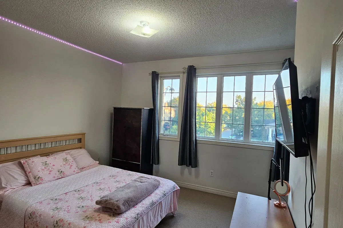 34 Terrance Drive, ON L6B 0M2