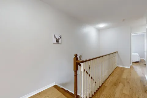 8 Coburg Crescent, ON L4B 4E1