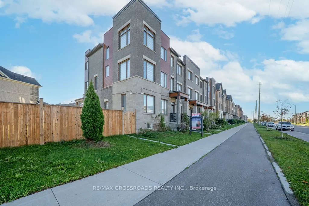 11815 Tenth Line, ON L4A 4V7