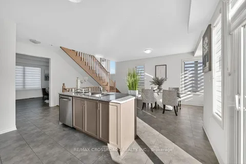 11815 Tenth Line, ON L4A 4V7