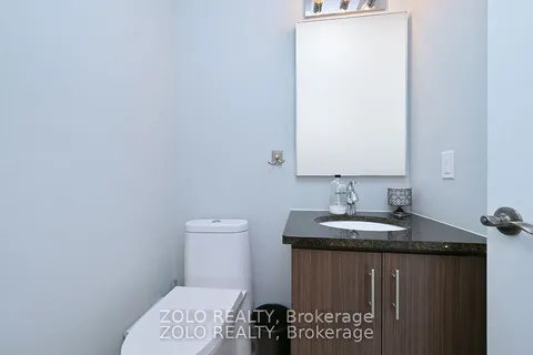 69 WALKER Boulevard, ON L9R 0N3