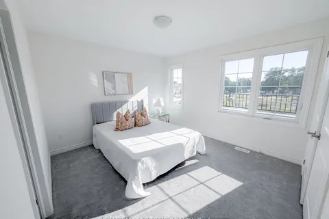 67 BRETHET Heights, ON L0G 1A0