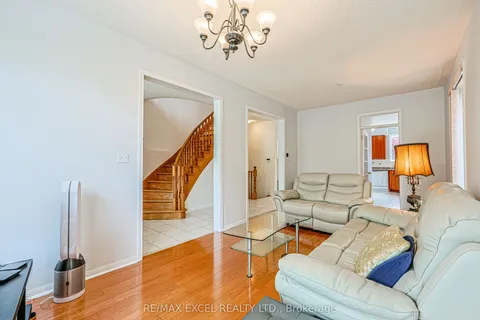 37 Baintree Street, ON L6E 1G5