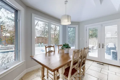 27 Aitken Circle, ON L3R 7K9