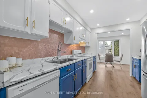 43 Riverglen Drive, ON L4P 3K7