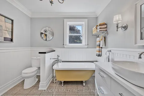 36 King Street, ON L0G 1M0