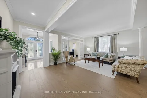 3 Crowling Court, ON L4E 3Y6