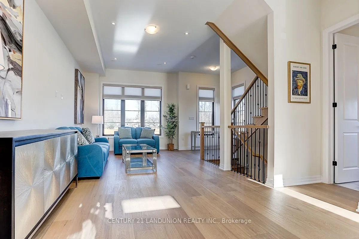 6 De La Roche Drive, ON L4H 5G4