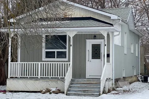 226 Royal Road, ON L4P 2T7