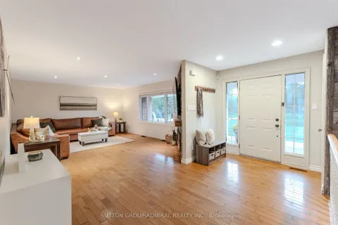 250 Denney Drive, ON L3W 0T8