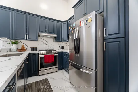 24 Futura Avenue, ON L4S 1V2