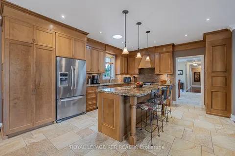 45 McMullen Drive, ON L4A 3J2