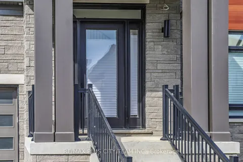 8 SAXBY FARM Avenue, ON L7B 0T1