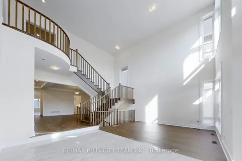 8 SAXBY FARM Avenue, ON L7B 0T1