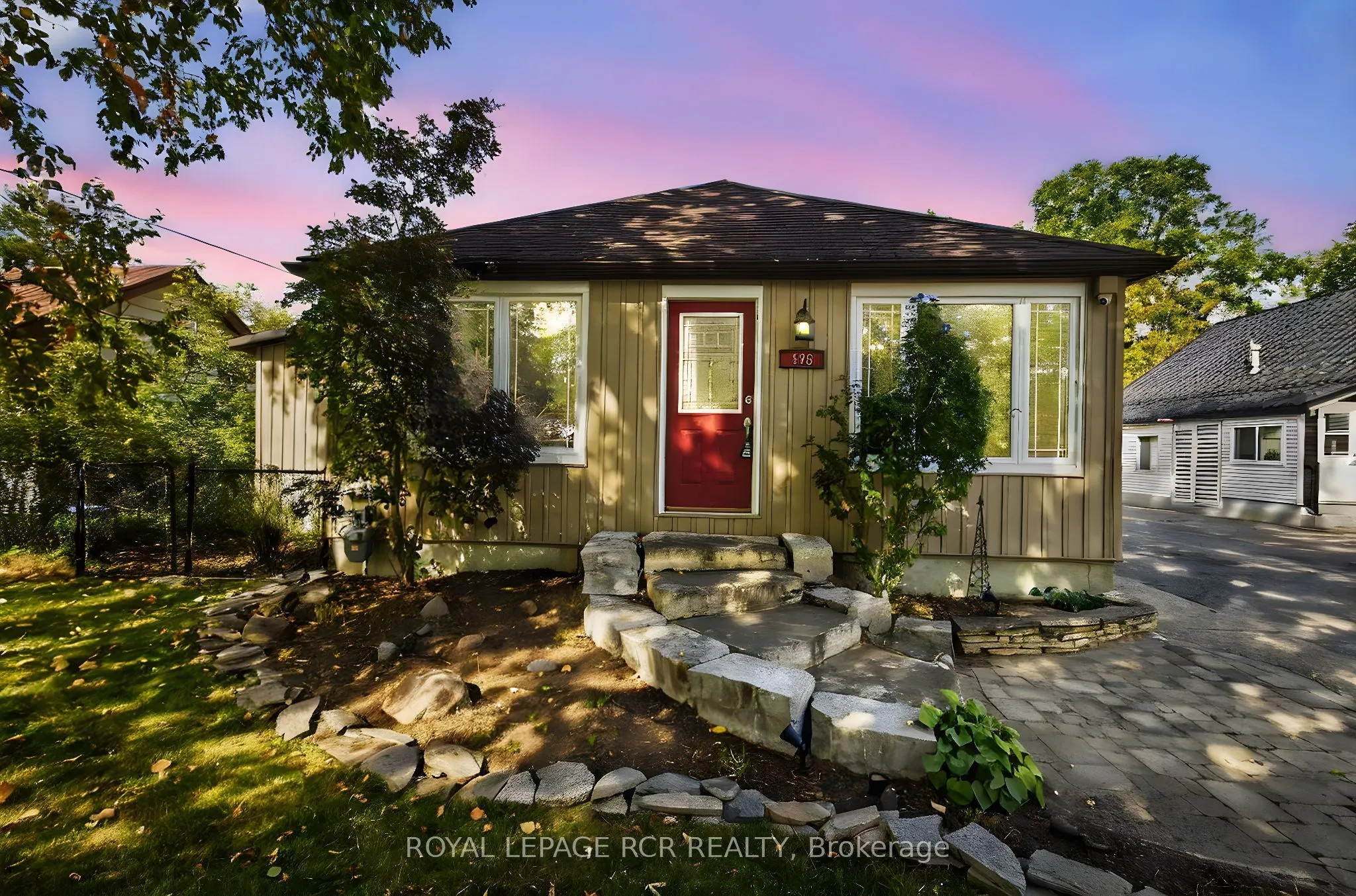 125 King Street, ON L0M 1B0