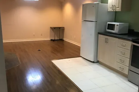 25 Westmoreland Court, ON L3R 8L9