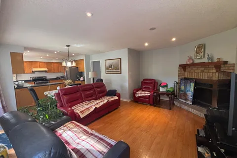 25 Westmoreland Court, ON L3R 8L9