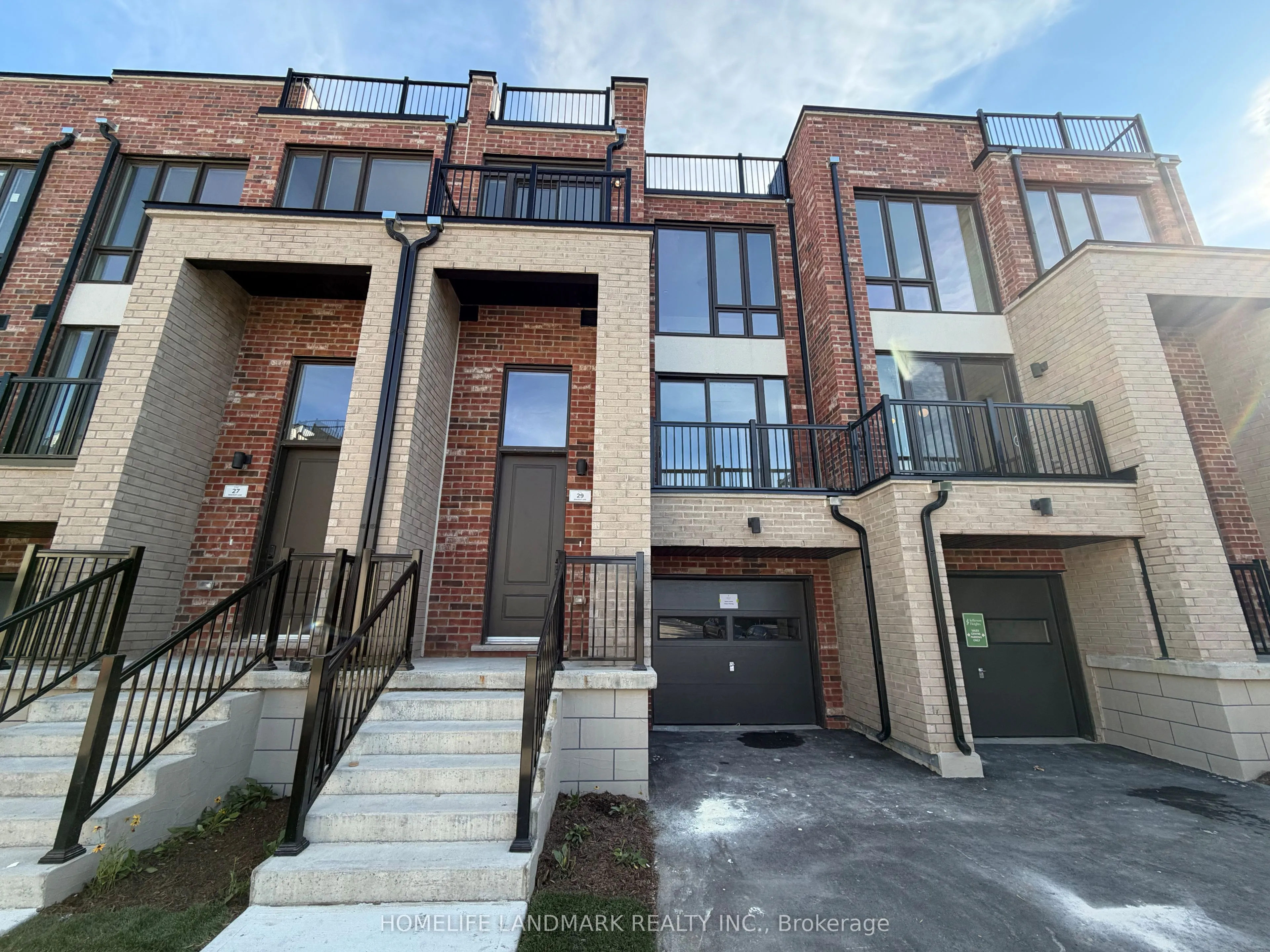 29 Bancroft Lane, ON L4E 1M1
