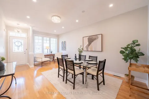 824 Millard Street, ON L4A 0B6