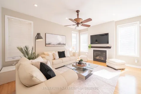 824 Millard Street, ON L4A 0B6