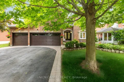 86 Charing Crescent, ON L4G 6P5