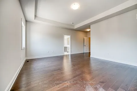 160 Winthrop Crescent, ON L3L 0G9