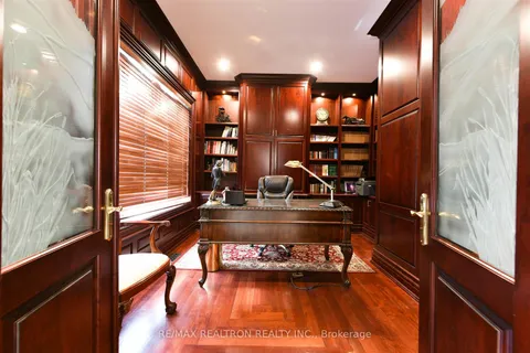 65 Offord Crescent, ON L4G 3G8