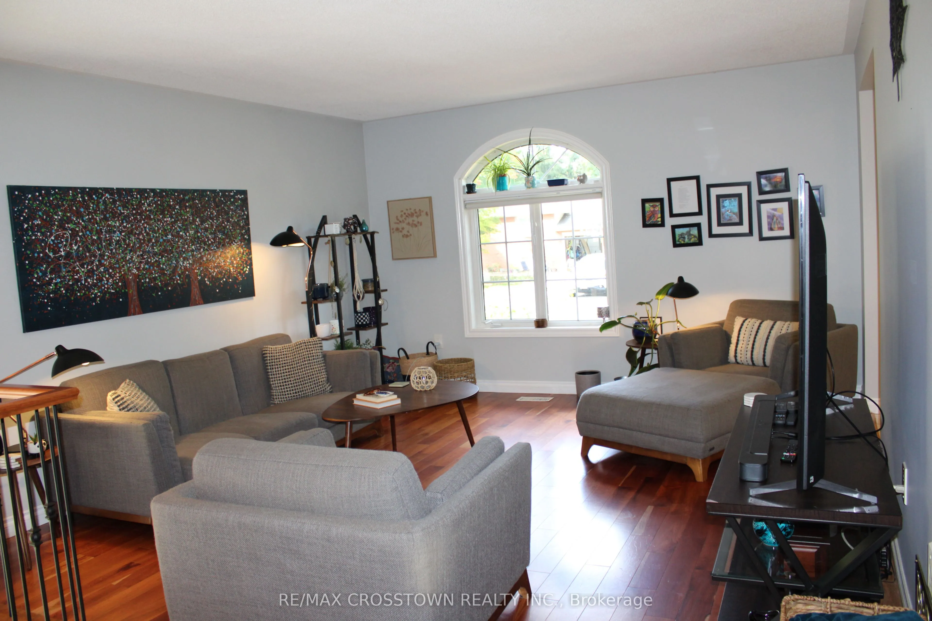 47 Pine Park Boulevard, ON L0M 1J0