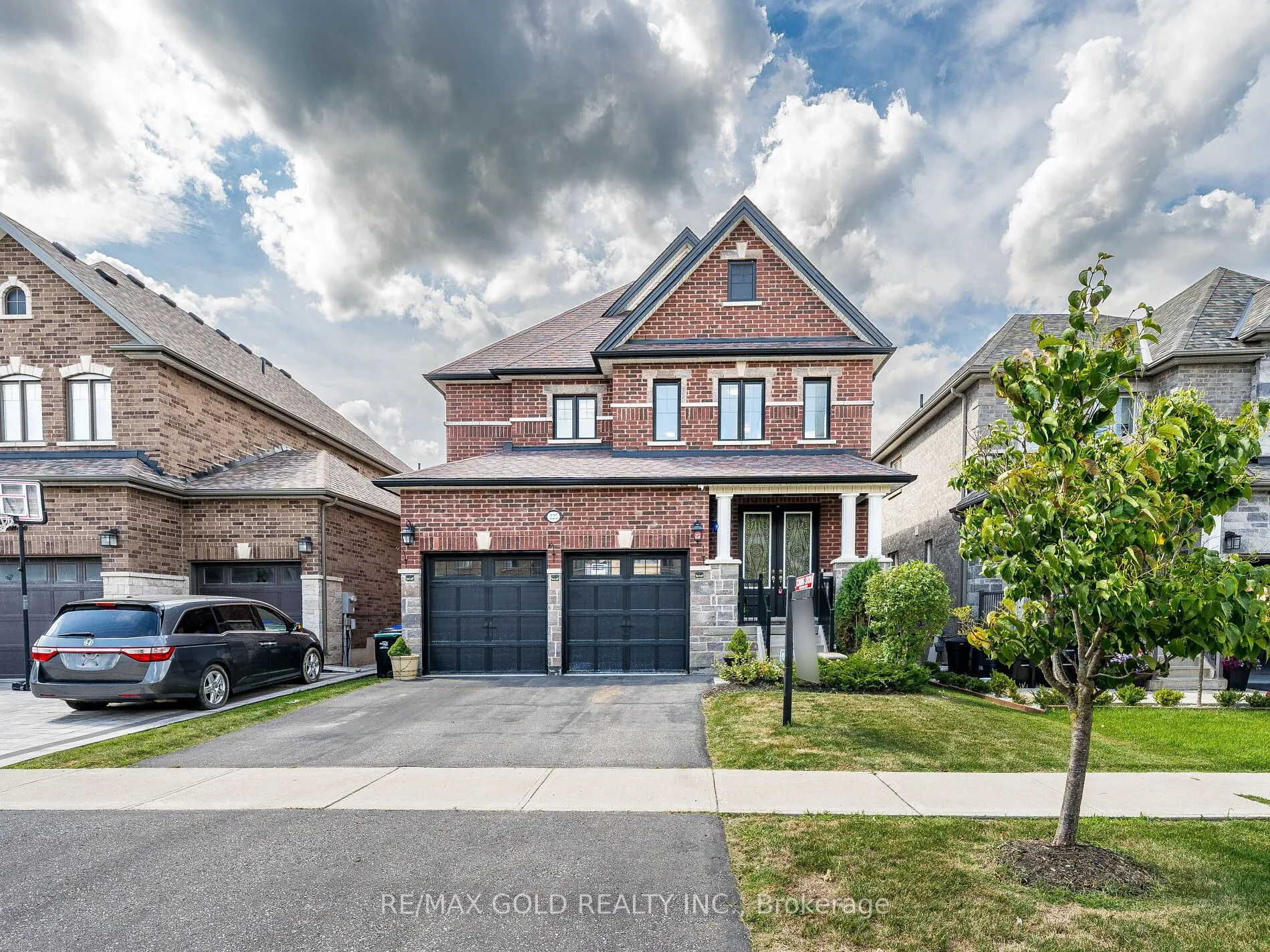 220 Eight Avenue, ON L9R 0H8