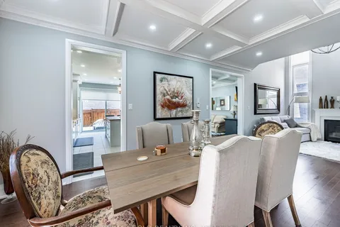 220 Eight Avenue, ON L9R 0H8