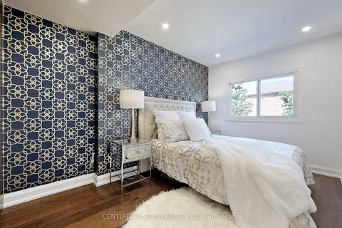 132 Kersey Crescent, ON L4C 5V8