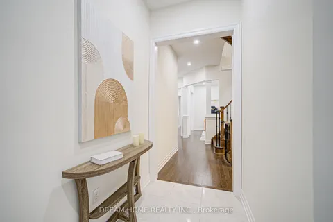 113 Botelho Circle, ON L4G 3X3