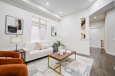 113 Botelho Circle, ON L4G 3X3