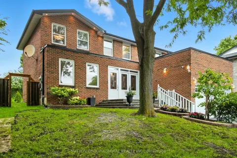 14 Willowbrook Road, ON L3T 4W9